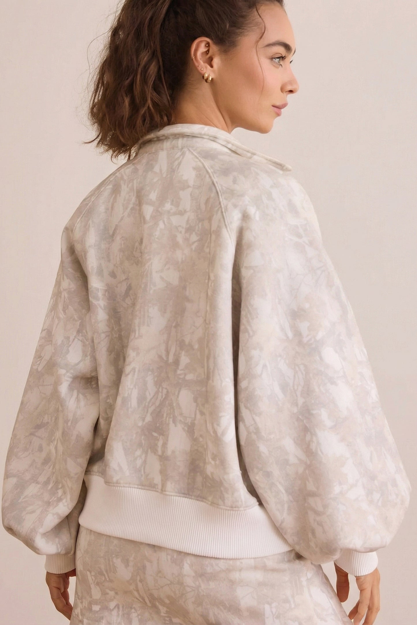 Cali Chic Women Mini Skort White Abstract Woodland Print Balloon Sleeve Pullover Drawstring Mini Skort Set - Cali Chic