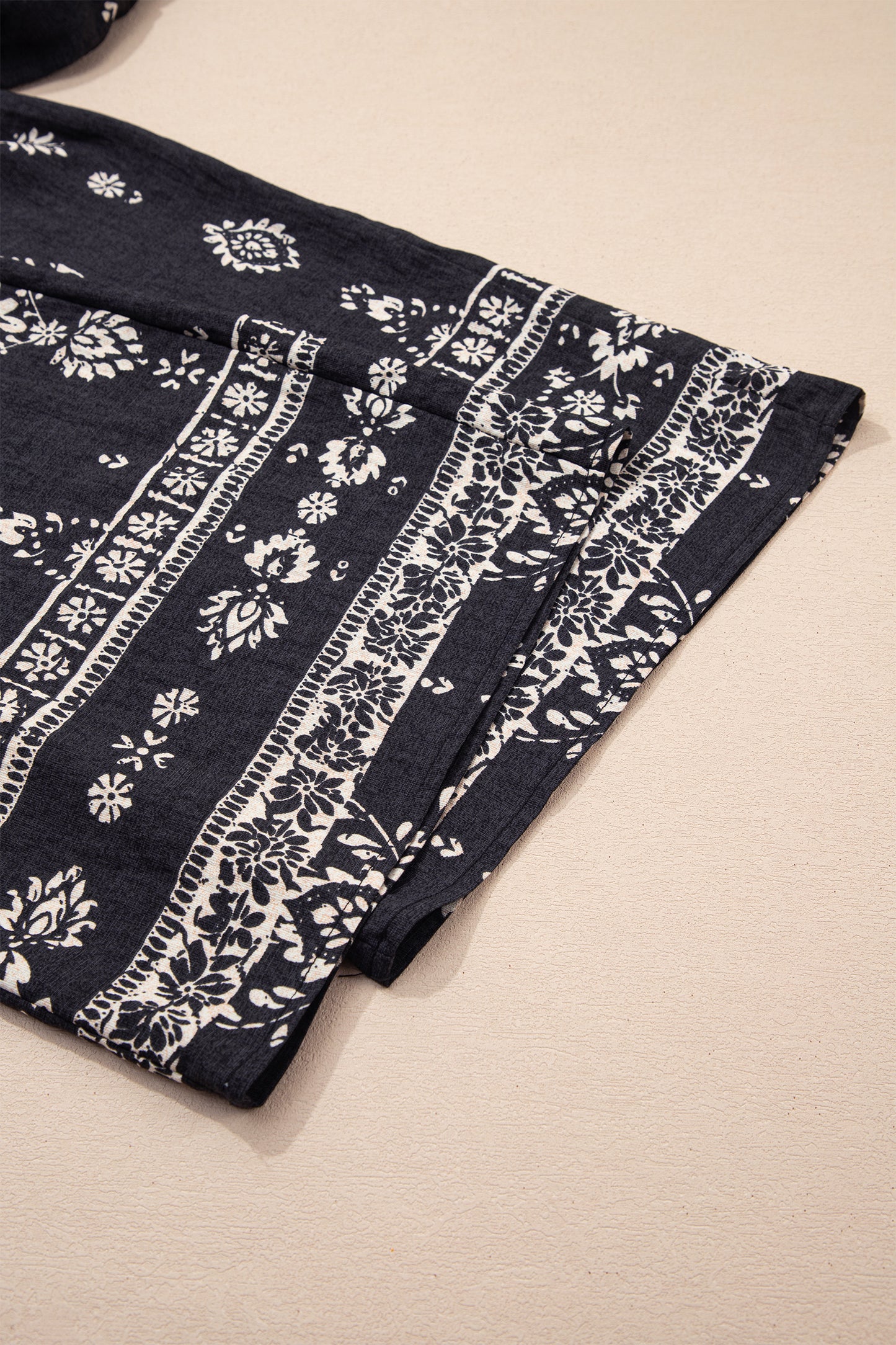 Cali Chic Women Jumpsuit Black Spaghetti Straps Elastic Waist Loose Ethnic Print Jumpsuit