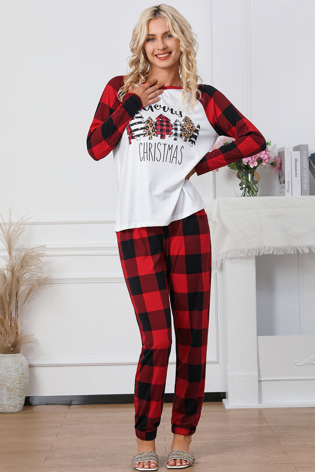 Red Plaid Merry Christmas Graphic Loungewear Set