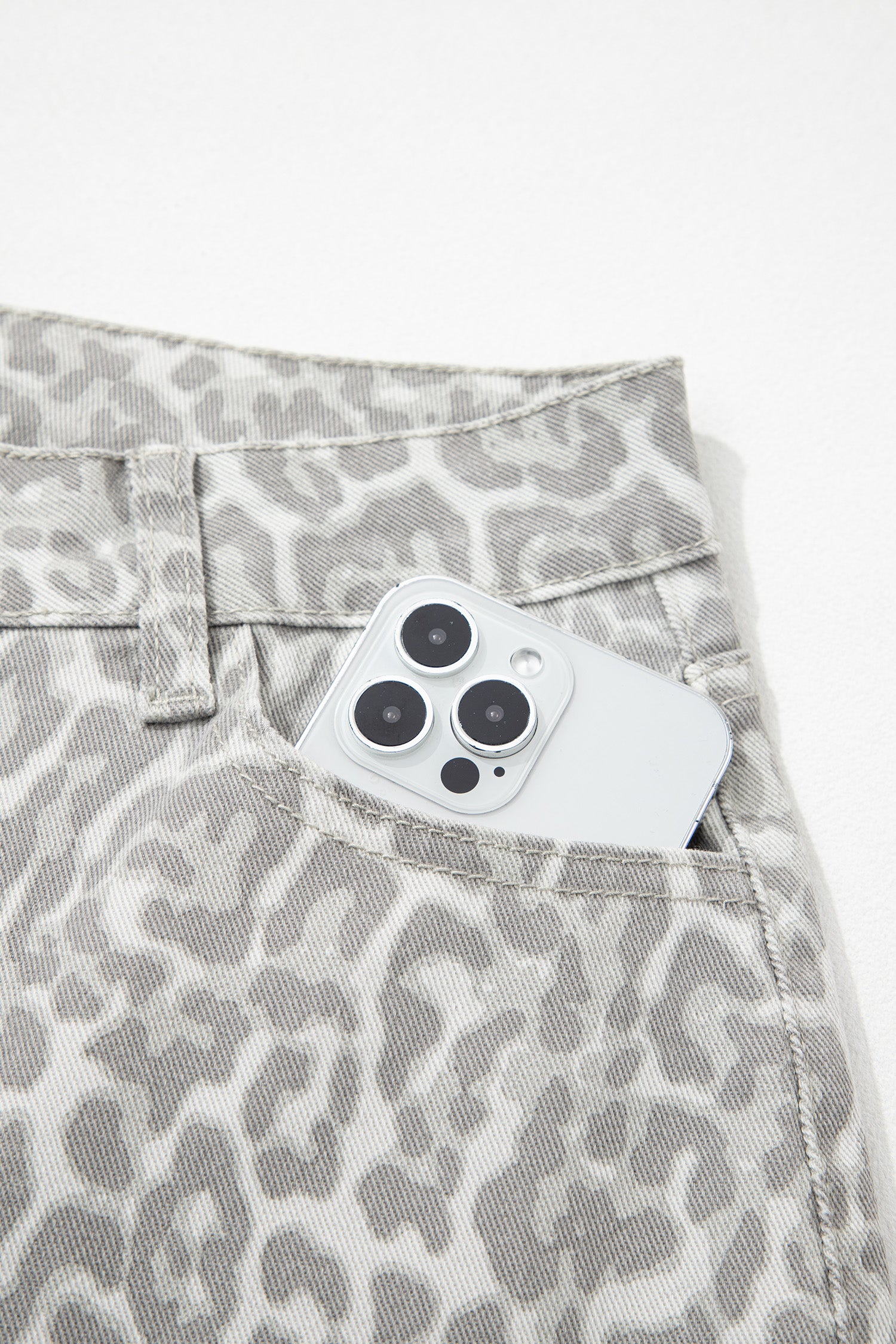 Cali Chic Women Pant Gray Leopard Frayed Edge Wide Leg High Waist Jeans - Cali Chic