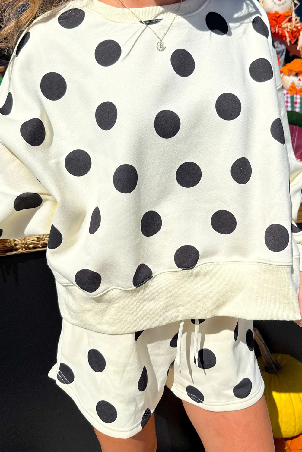 Cali Chic Women Beige Polka Dot Print Drop Shoulder Pullover Drawstring Shorts Set - Cali Chic