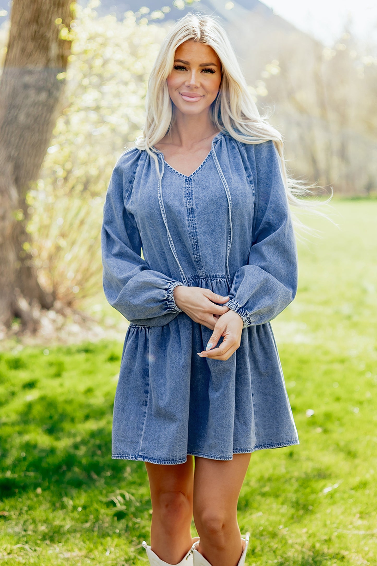 Cali Chic women’s denim mini dress with puff sleeves, V-neck, ruffled details, loose fit, by Dear-Lover Dropshipping