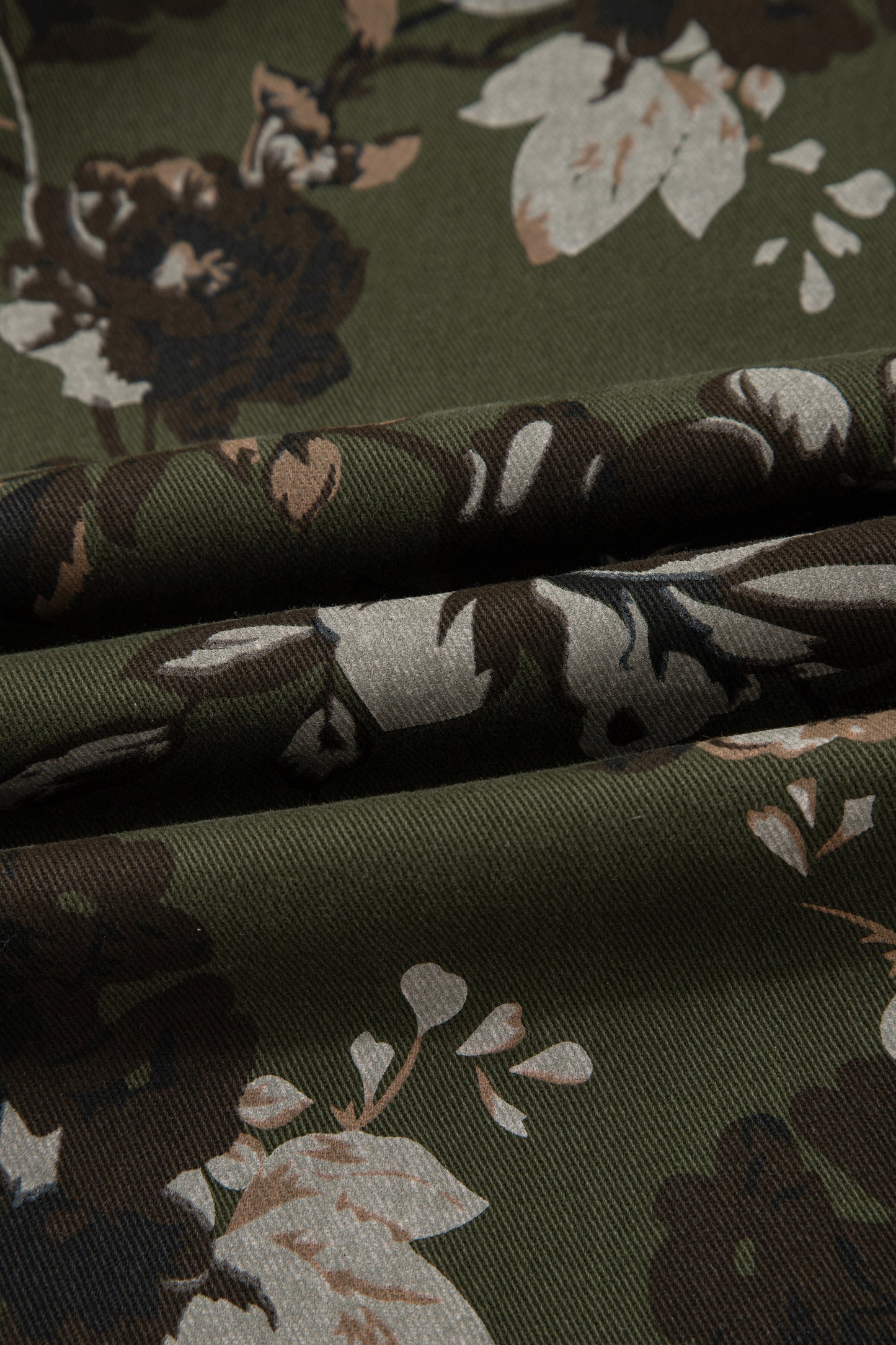 Cali Chic Women Pants Green Vintage Floral Print Square Patch Pocket Raw Hem Shift Jeans - Cali Chic