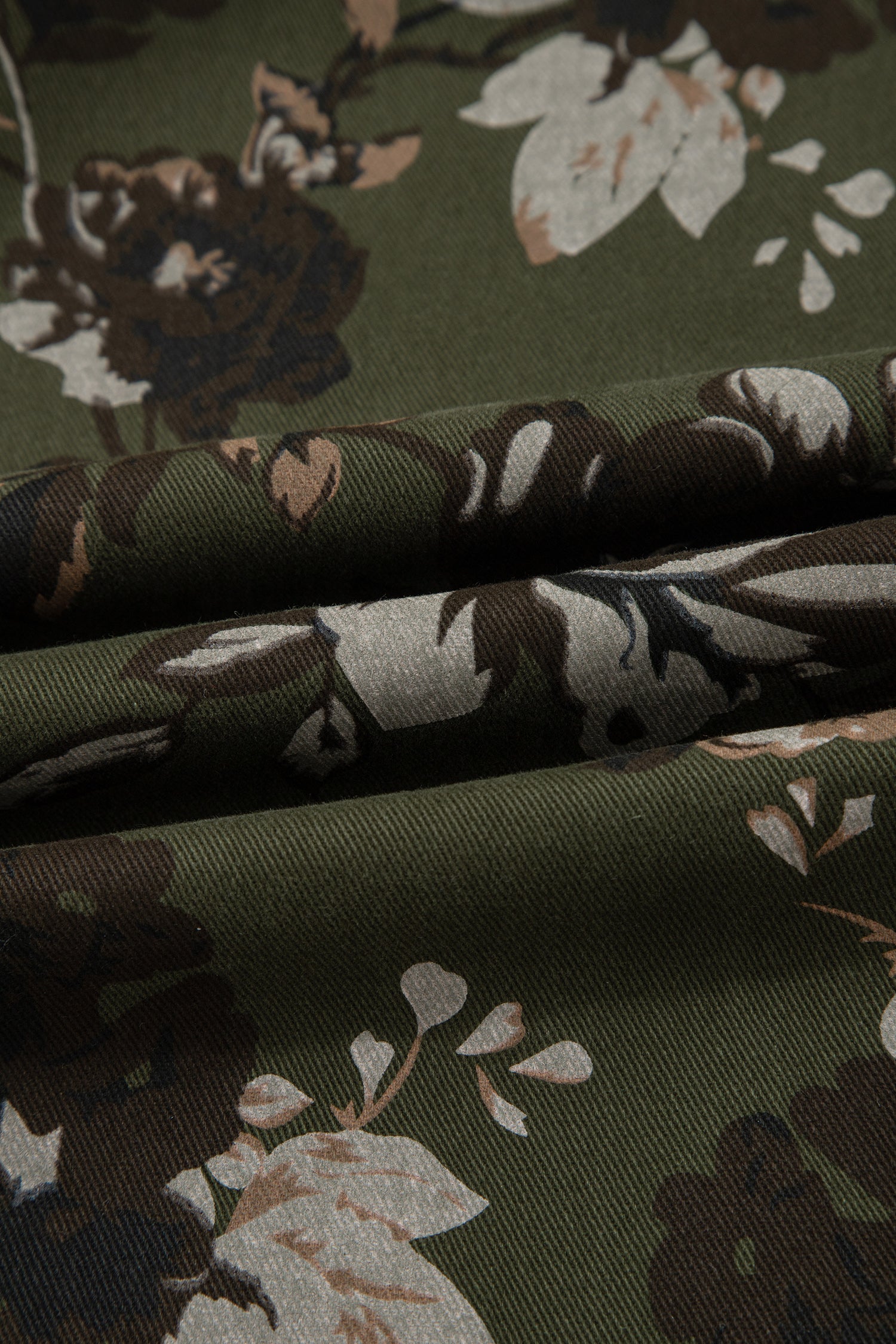 Cali Chic Women Pants Green Vintage Floral Print Square Patch Pocket Raw Hem Shift Jeans - Cali Chic