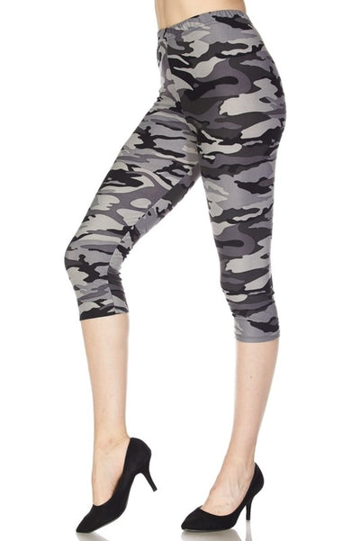 Cali Chic Women's Leggings Celebrity Grey Camouflage Print Yummy Brushed Capri Leggings